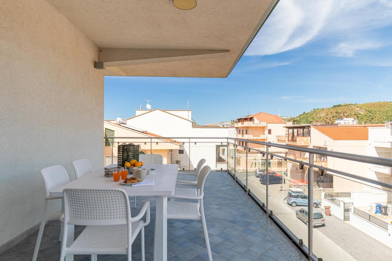 Terraces D'Orlando - Family Apartments With Sea View And Pool Capo dʼOrlando Zewnętrze zdjęcie
