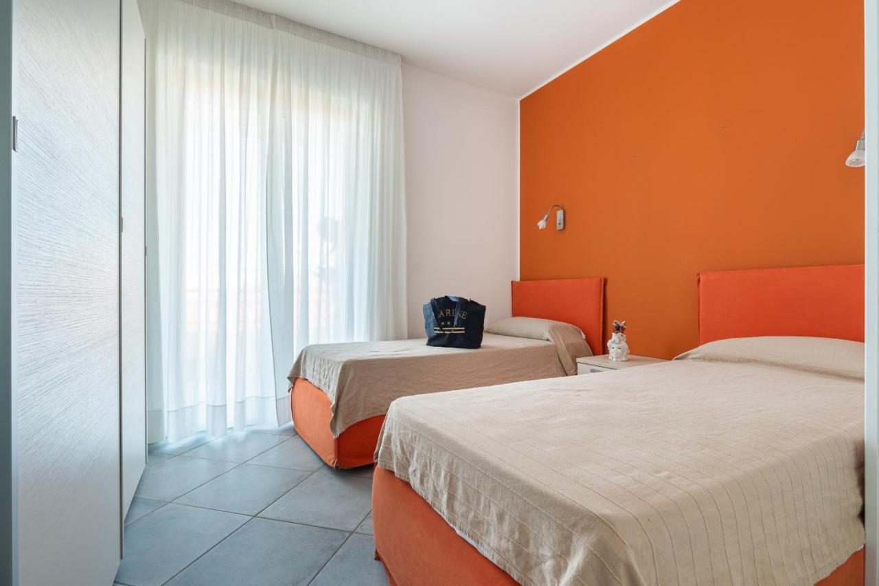 Terraces D'Orlando - Family Apartments With Sea View And Pool Capo dʼOrlando Zewnętrze zdjęcie